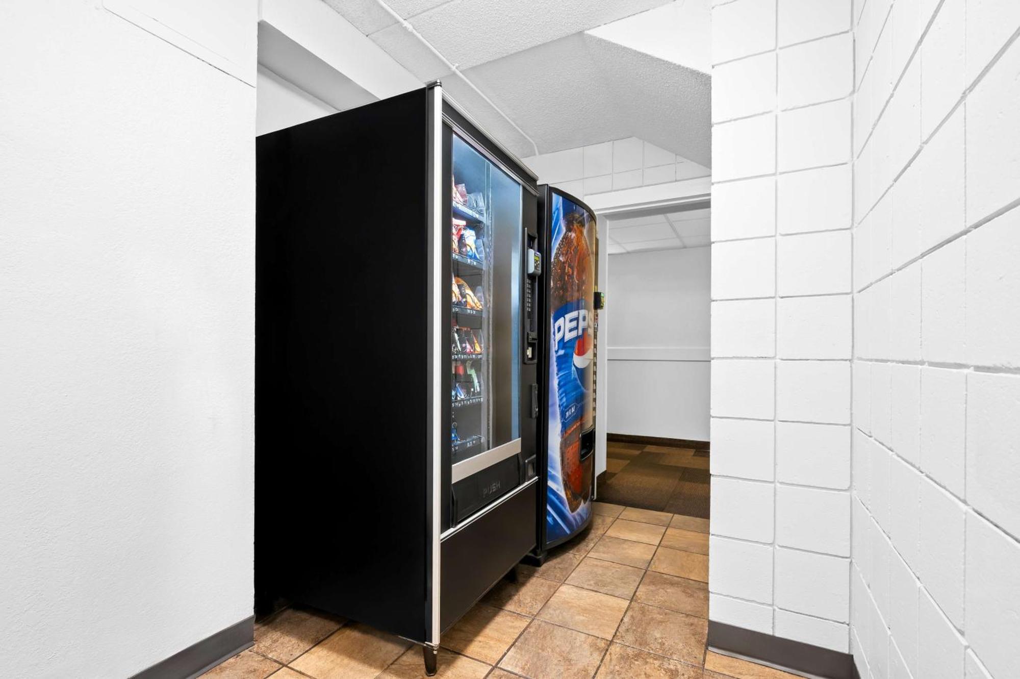 Motel 6-Portland, Me Экстерьер фото